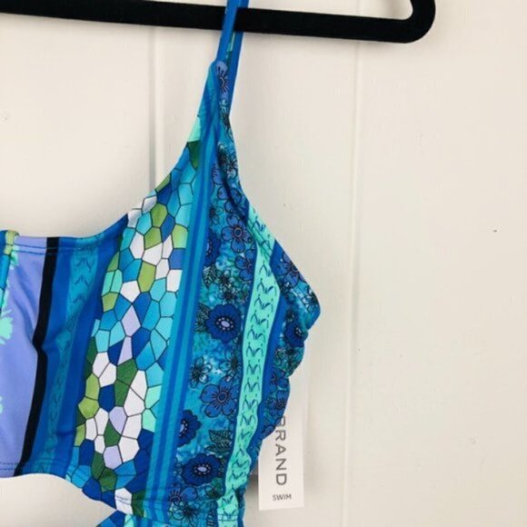 Lucky Brand Womens Swimsuit - V-Neck Underwire Once-Piece Small - Picture 6 of 9